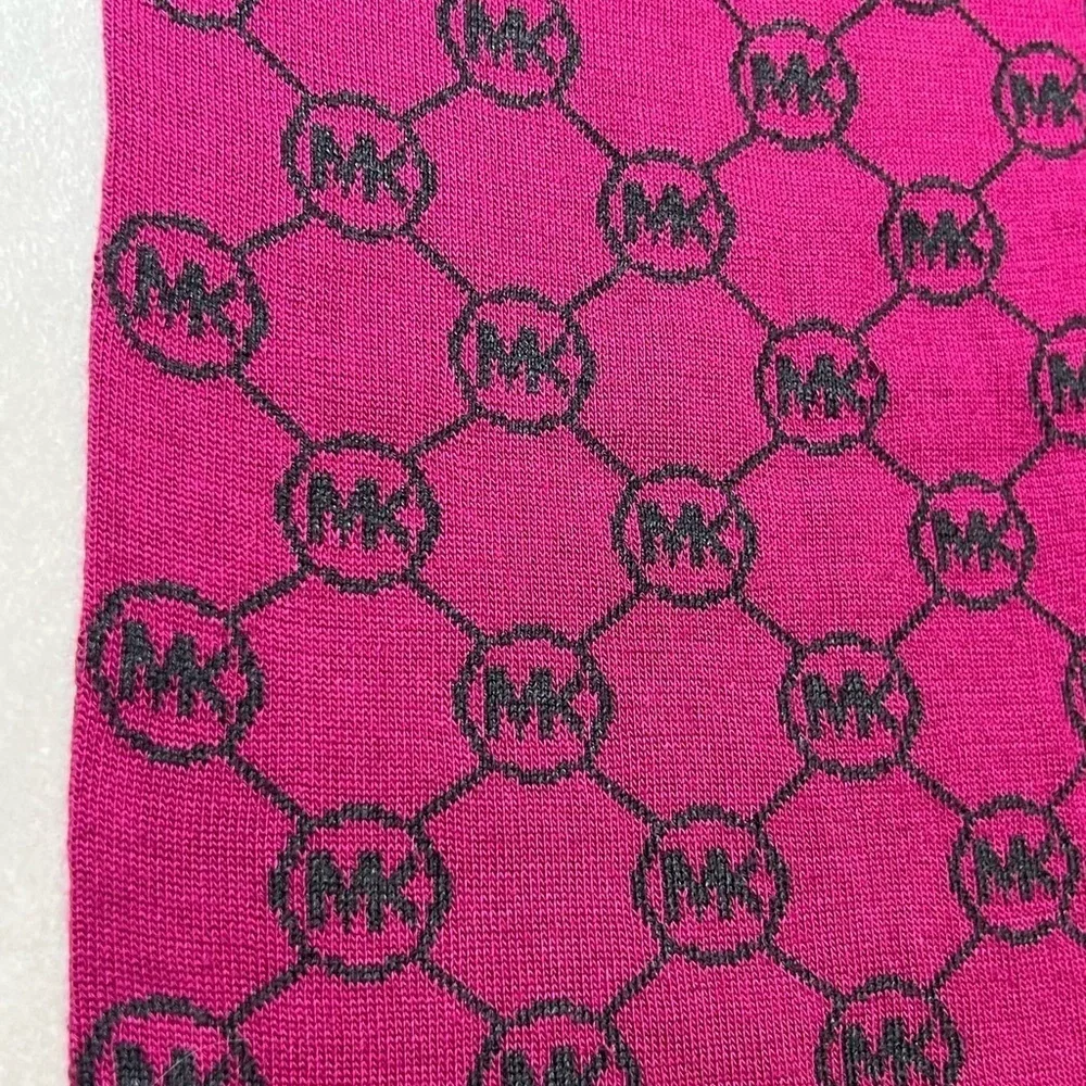 Women’s Michael Kors Pink and Black Magenta Reversible Scarf Super Soft